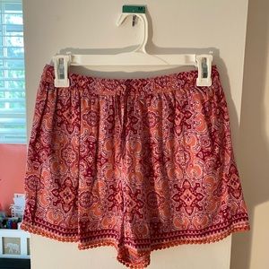 Hollister flowy shorts